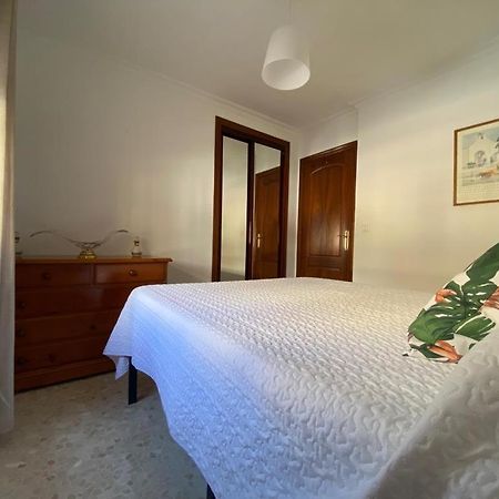 Apartamento Familiar En Barrio Reina Victoria Ουέλβα Εξωτερικό φωτογραφία