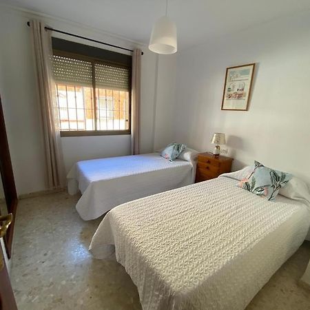 Apartamento Familiar En Barrio Reina Victoria Ουέλβα Εξωτερικό φωτογραφία