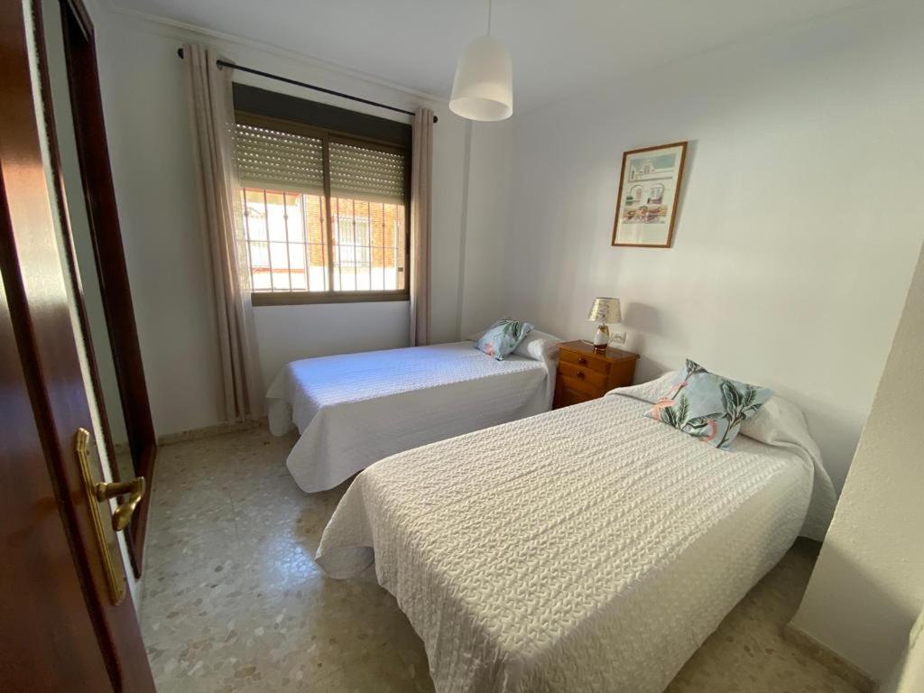 Apartamento Familiar En Barrio Reina Victoria Ουέλβα Εξωτερικό φωτογραφία