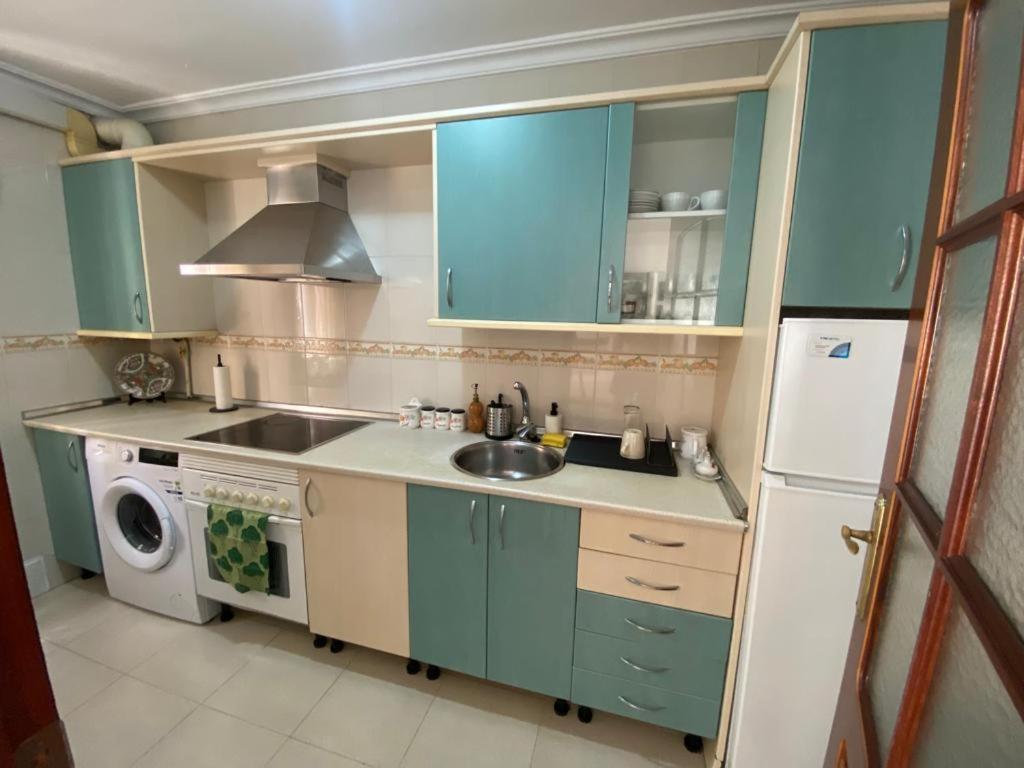 Apartamento Familiar En Barrio Reina Victoria Ουέλβα Εξωτερικό φωτογραφία